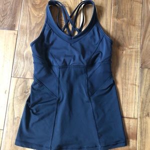 Lululemon black tank